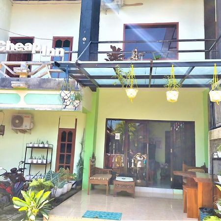 Cheap Inn Banyuwangi Баньювангі Екстер'єр фото