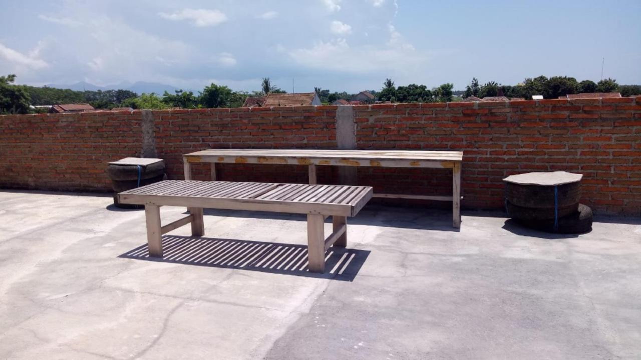 Cheap Inn Banyuwangi Баньювангі Екстер'єр фото