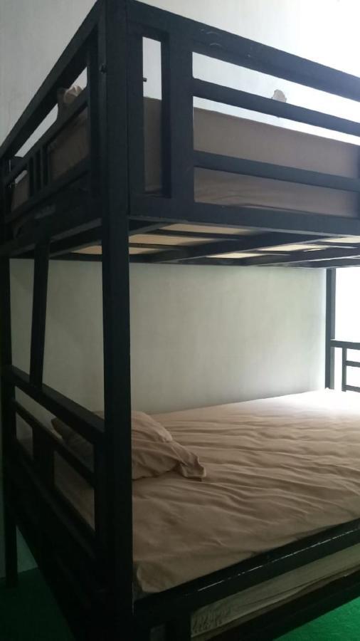 Cheap Inn Banyuwangi Баньювангі Екстер'єр фото