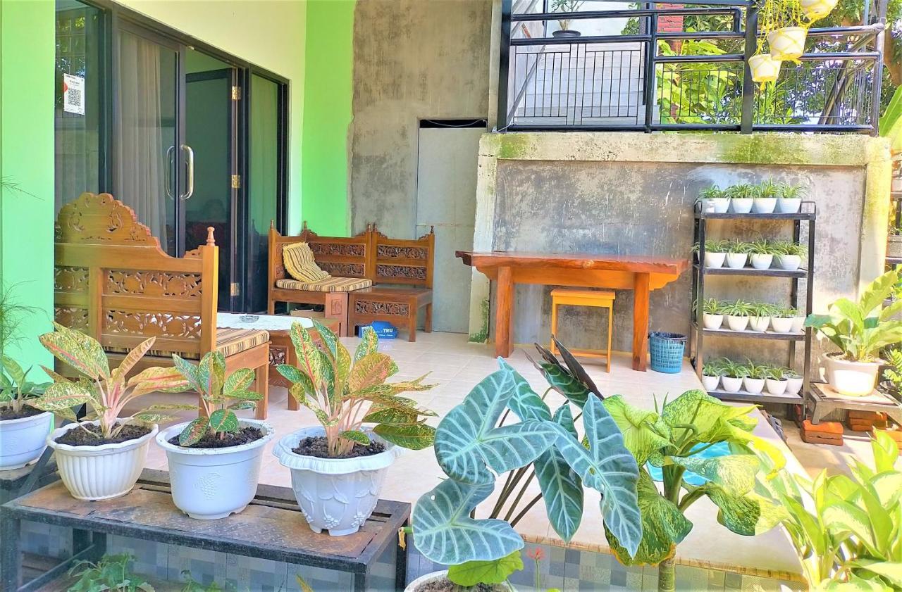 Cheap Inn Banyuwangi Баньювангі Екстер'єр фото
