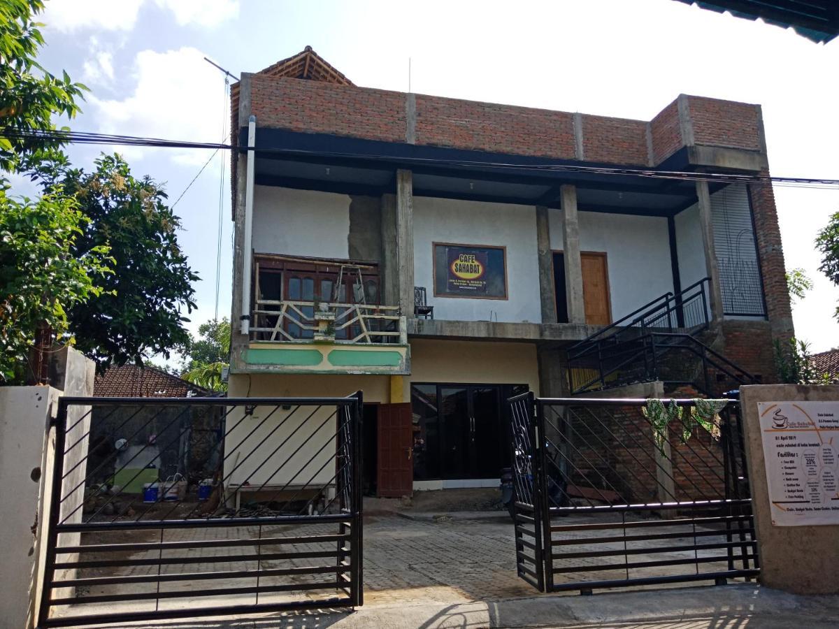 Cheap Inn Banyuwangi Баньювангі Екстер'єр фото
